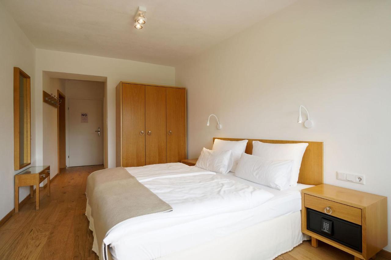 Hotel Berghof Seefeld in Tirol Buitenkant foto