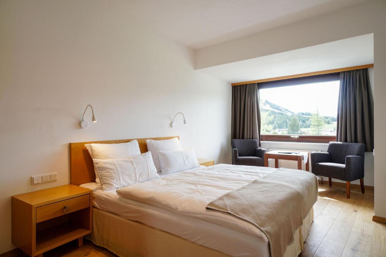 Hotel Berghof Seefeld in Tirol Buitenkant foto